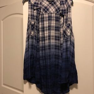 Sleeveless blue ombré tank top